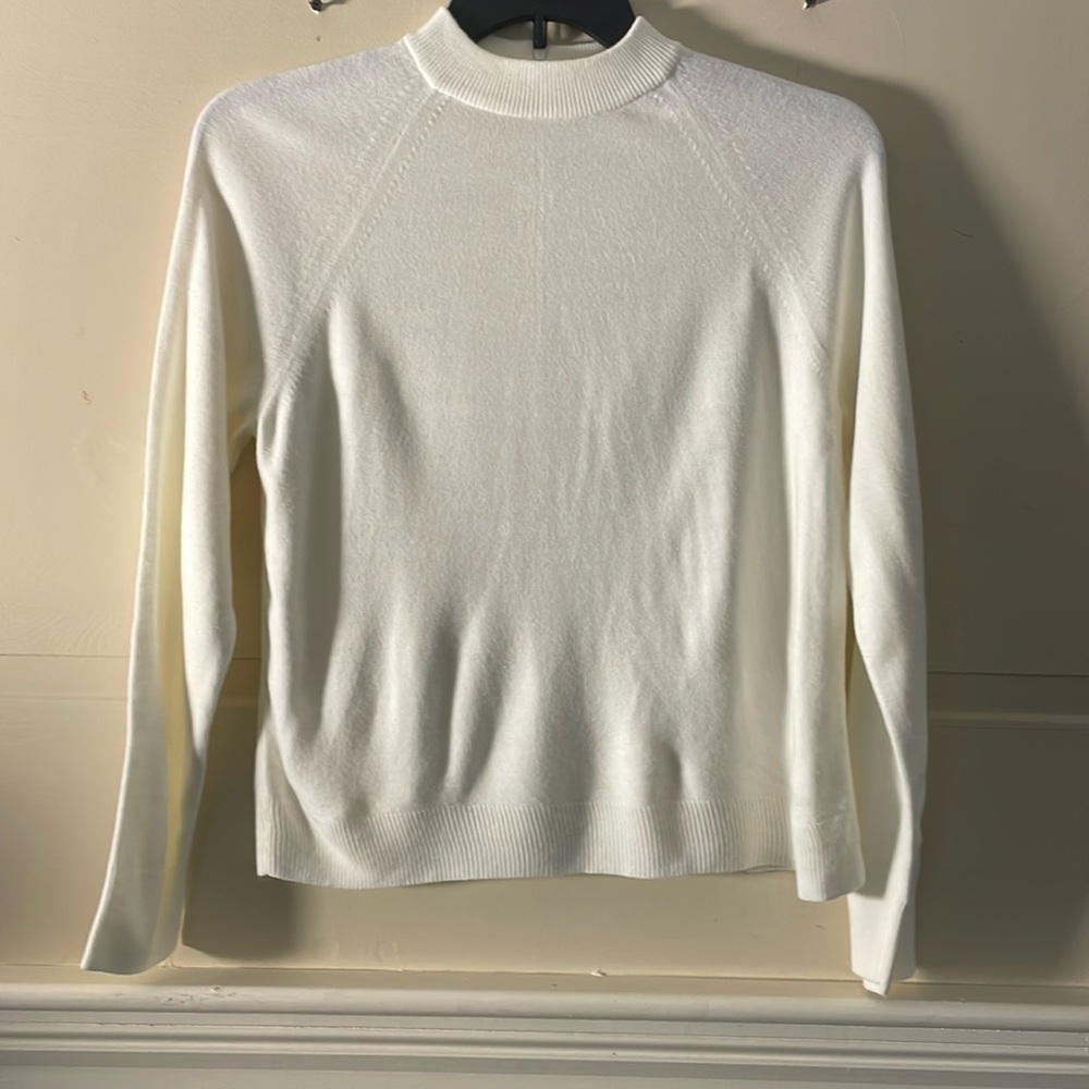 DEBBIE MORGAN Petite Sweater